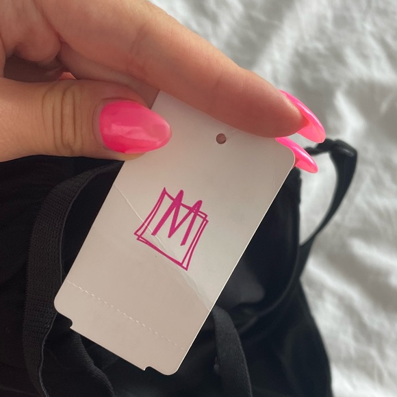 M Boutique Brand New Plunge Dress!! size Small - NWT!!!! - Picture 4 of 5